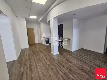 location bureaux saint-barthelemy-d’anjou 49124 192m²