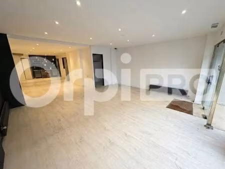 vente commerce 105 m²