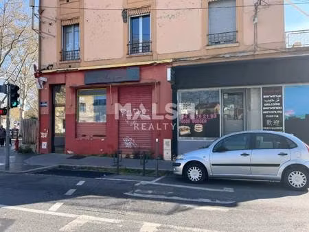 vente commerce 14 m² à 118 m²