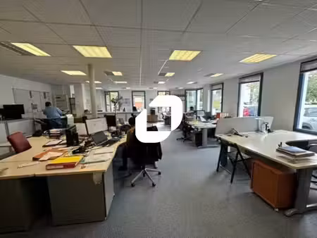 location bureaux 135m²