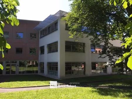 location bureaux 187 m² à 901 m²
