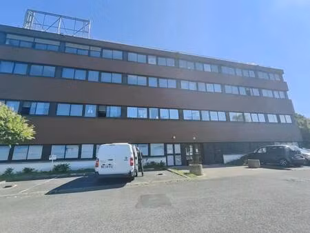 location bureaux 106 m²