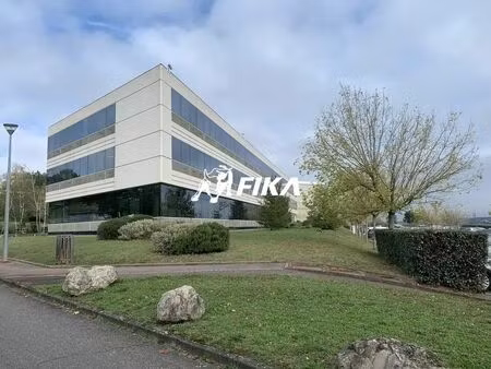 location bureaux 299 m² à 1 464 m²