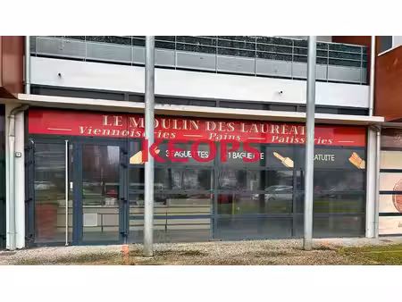 vente commerce 72m²