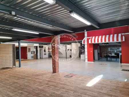 vente commerce 1 410 m²