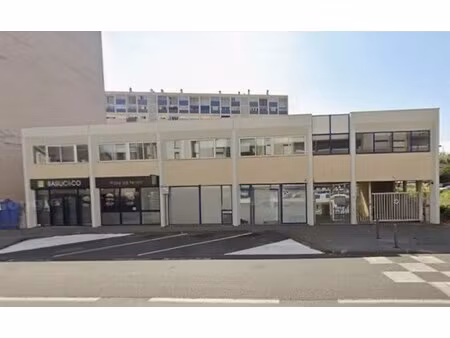 vente commerce pau 64000 184m²