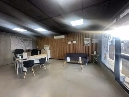 vente commerce 115 m²