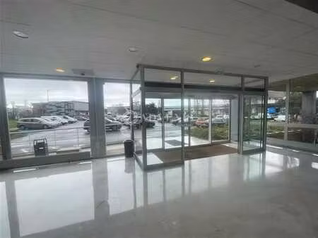 location bureaux 22 m² à 1 500 m²