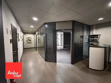 location bureaux 73 m²