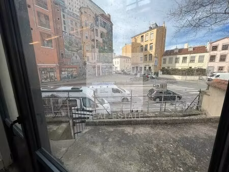 location bureaux 60 m² à 141 m²