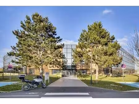 location bureaux 337 m² à 2 983 m²