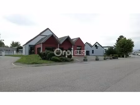 vente pop-up store houssen 68125 745m²