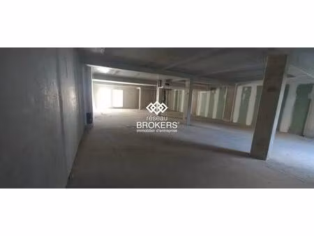 vente commerce 156 m²