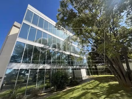 location bureaux 170 m² à 1 550 m²