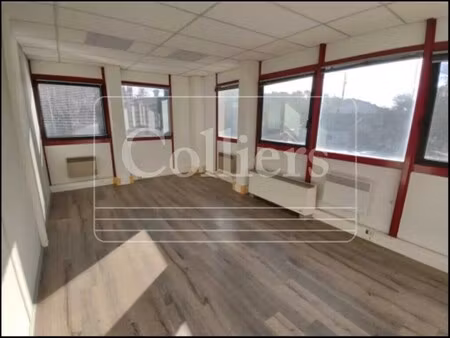 location bureaux 89 m² à 491 m²