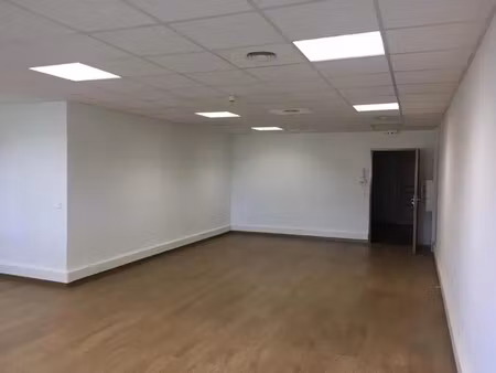 location bureaux 56 m²