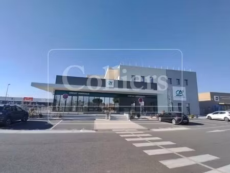 location bureaux 139 m² à 812 m²