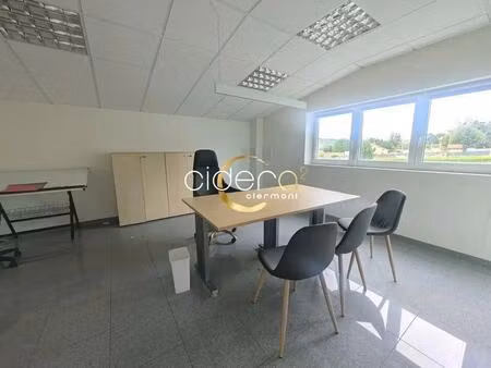 location bureaux 132 m²
