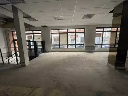 vente commerce 214 m²