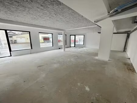 vente commerce 120 m²