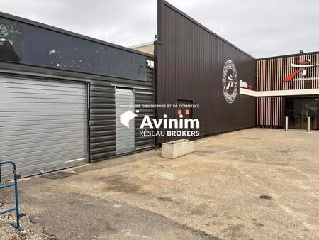 vente commerce 440 m²