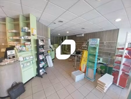 vente commerce le bouscat 33110 108m²