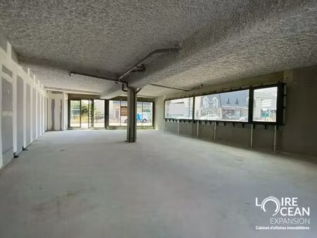 vente commerce sainte luce sur loire 44980 114m²