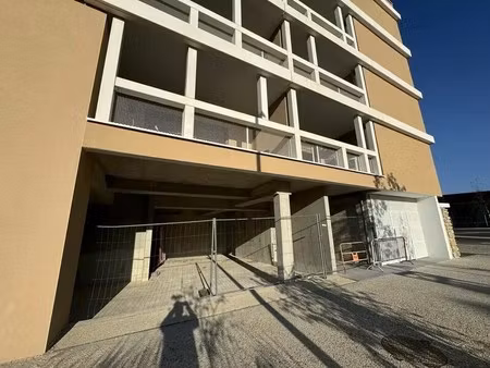 vente commerce valence 26000 117m²