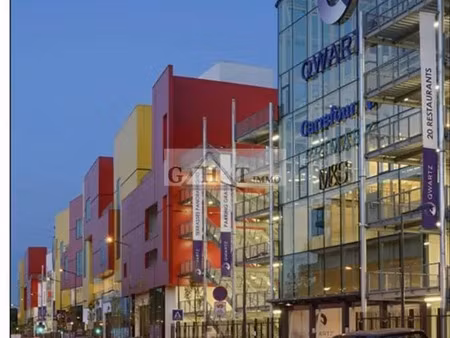 vente commerce 300 m²