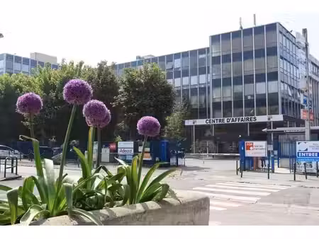 coworking 20m² à 1322m²