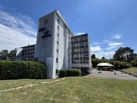 location bureaux 777 m² à 1 555 m²