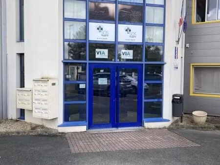 location bureaux 170 m²