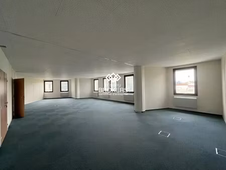 location bureaux 105 m²