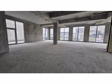 vente commerce 233 m²