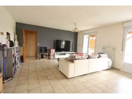 vente commerce 224 m²