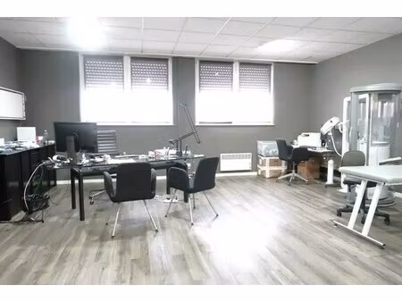 vente commerce 156 m²