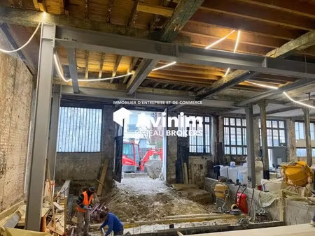 vente commerce 7 500 m²