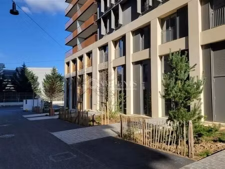 vente commerce 185 m²