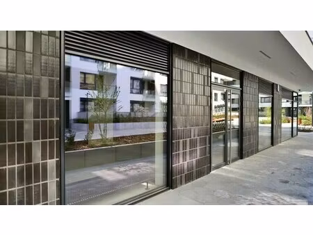 vente commerce 65 m²