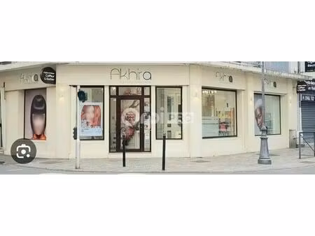 vente commerce 113 m²