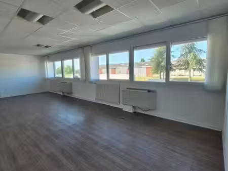 location bureaux mâcon 71000 45m²