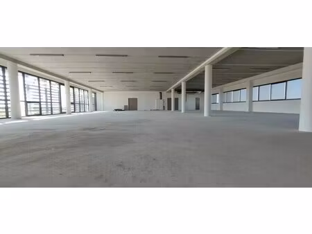 location bureaux 1 180 m²