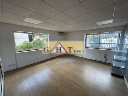 location bureaux 270 m²