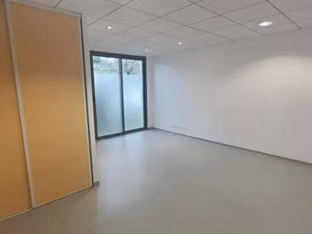 location bureaux 60 m²