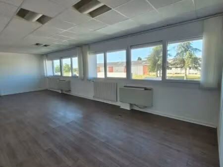 location bureaux 45 m²