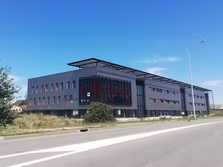 location bureaux 13m² à 430m²