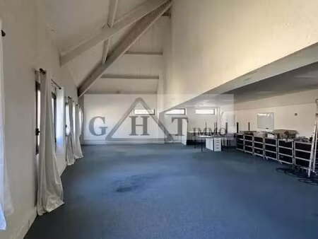 location bureaux 105 m²