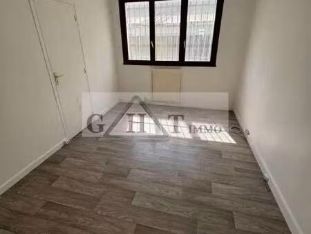 location bureaux 180 m²