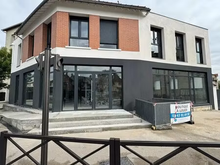 vente commerce 135 m²