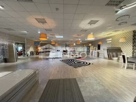 vente commerce coulommiers 77120 1930m²